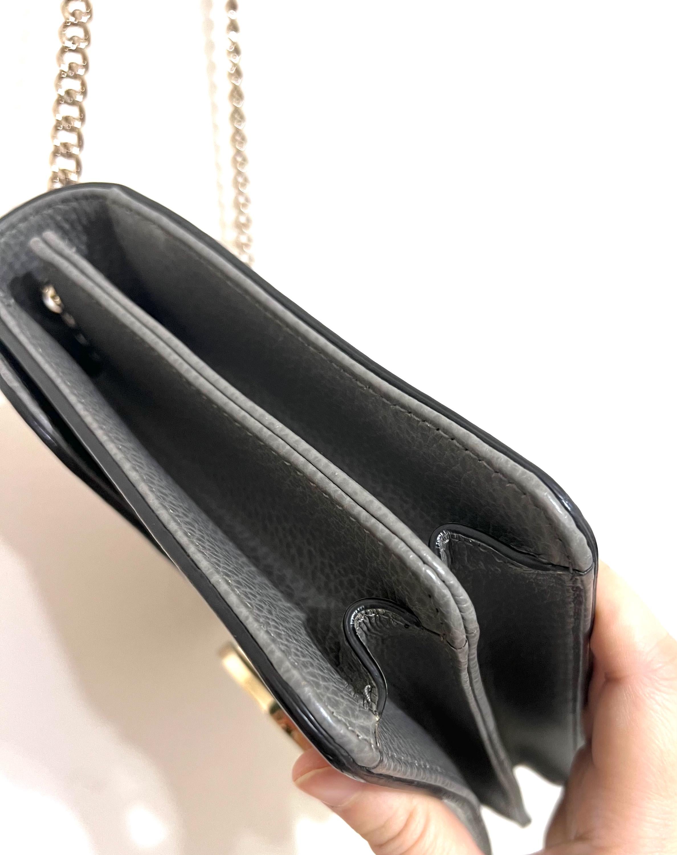 Authentic Gucci GG Leather Shoulder Bag ｜Crossbody Bag | 20×8×15cm
