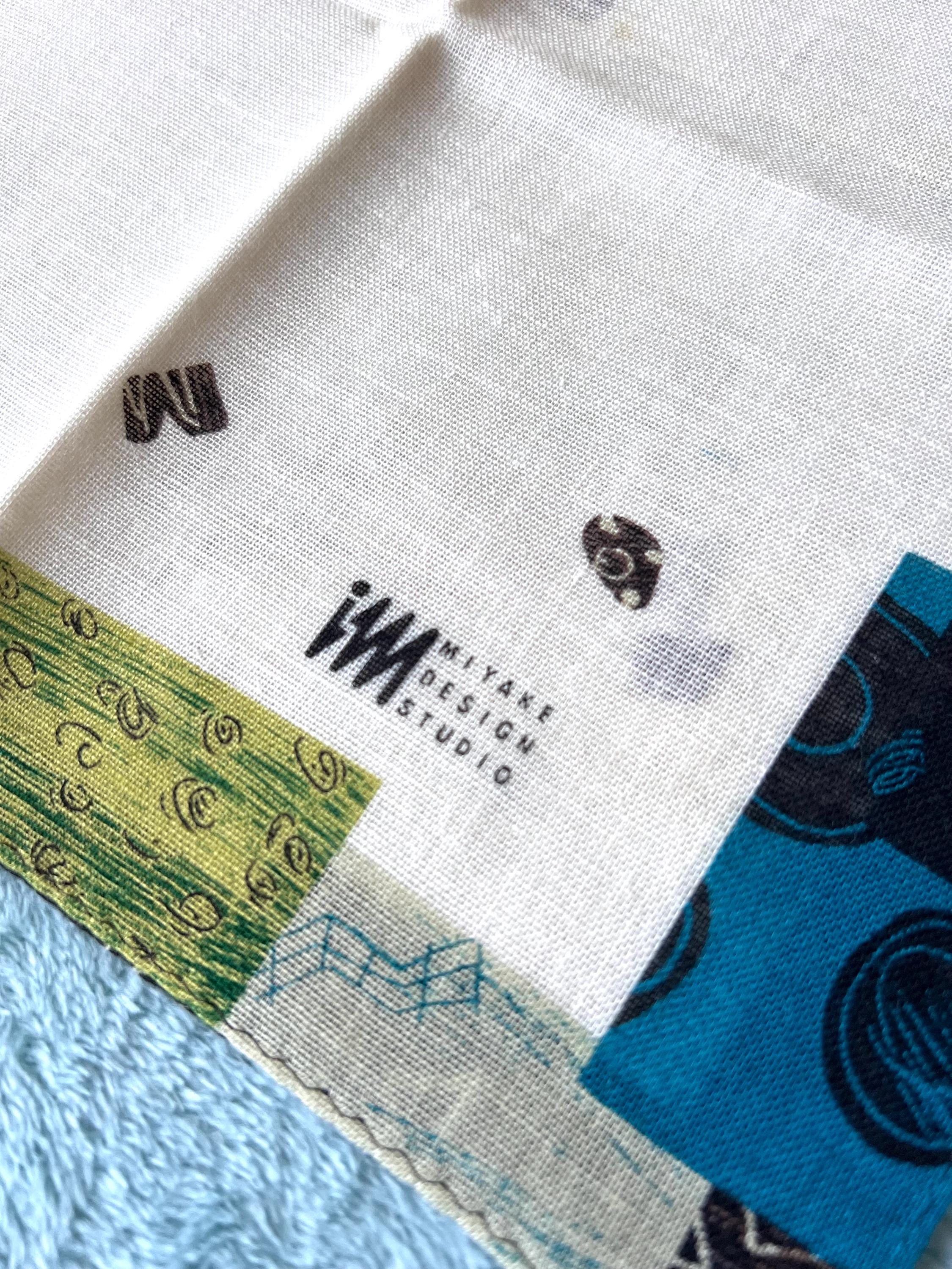 Brand New Modern Japanese Style Scarf, Issey Miyake,49*52cm