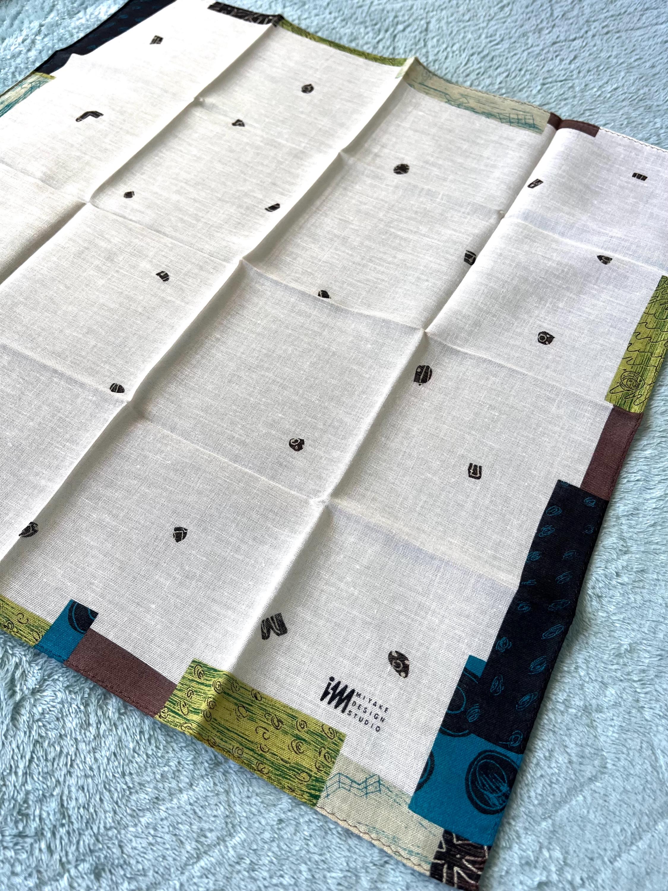 Brand New Modern Japanese Style Scarf, Issey Miyake,49*52cm