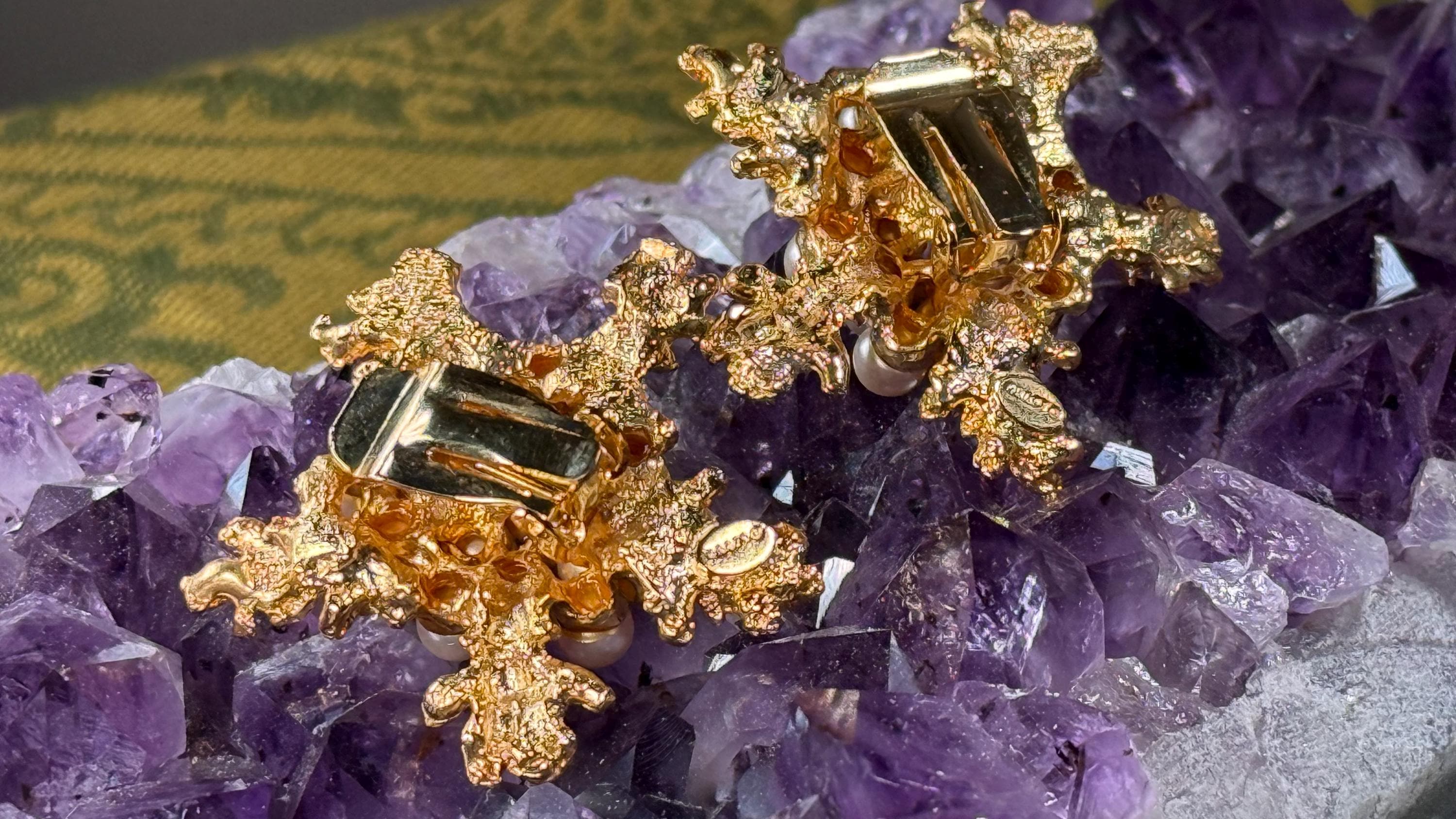 Vintage CRAFT Clip-On Earrings, Authentic Designer Collectible.