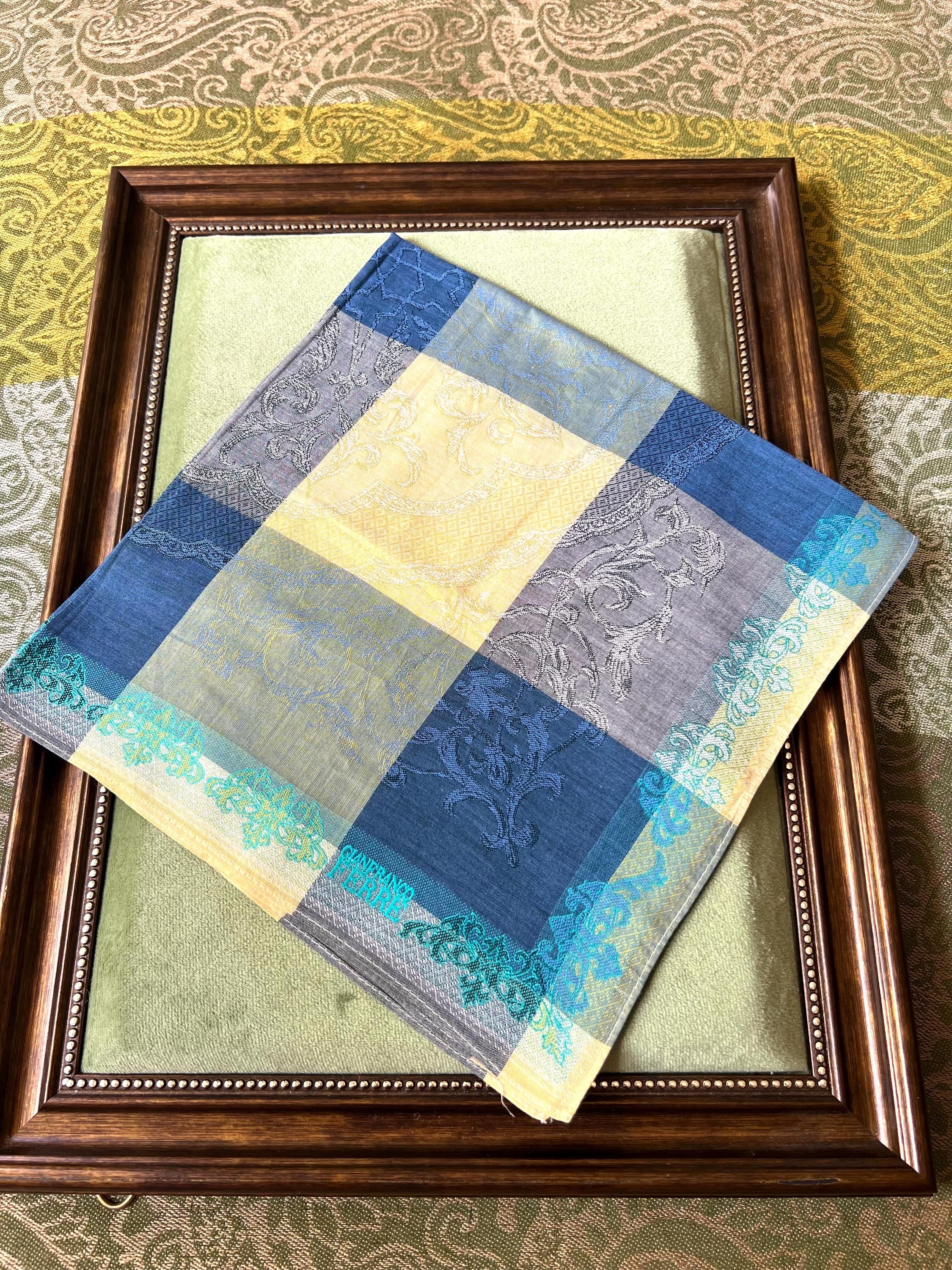 Ferre Scarf | 48*47cm |100% Cotton Neckerchief